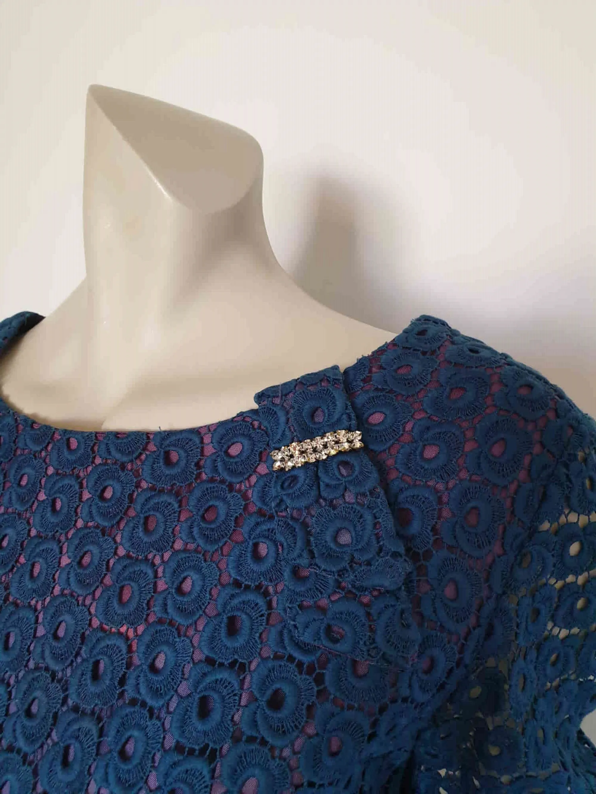 1960s Blue Guipure Lace Dress With Diamante Trim by Maurice - M