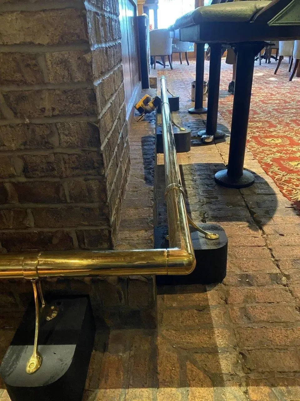 Floor-Mount Bracket for 1-1/2" Tubing
