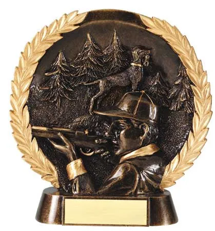 Hunting High Relief Resin Plate 7-1/2  inch