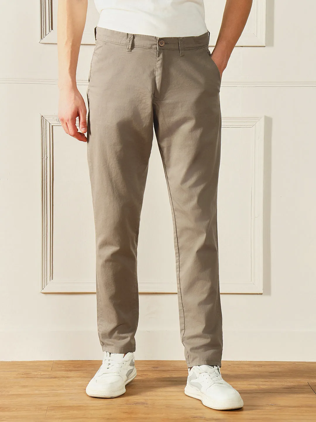 Men's Mid Khaki Solid Chinos