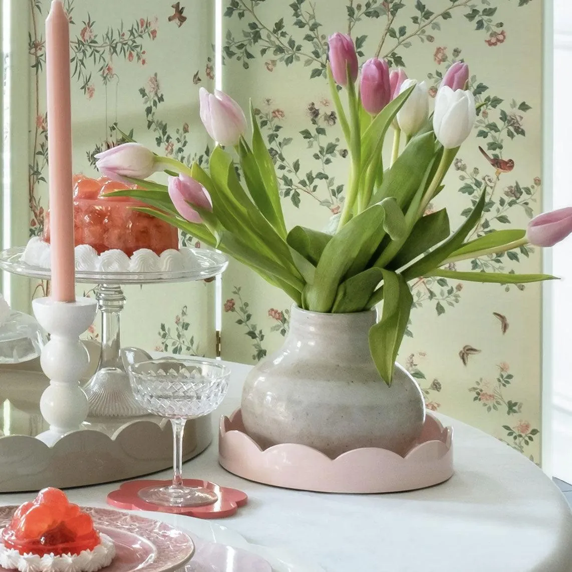 Small Scallop Round Tray | Pale Pink
